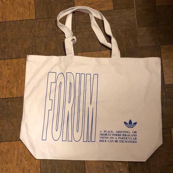 nike tech fleece bag